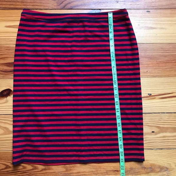 Tinley Road Red and Navy Striped Skirt, EUC, M - Picture 7 of 11